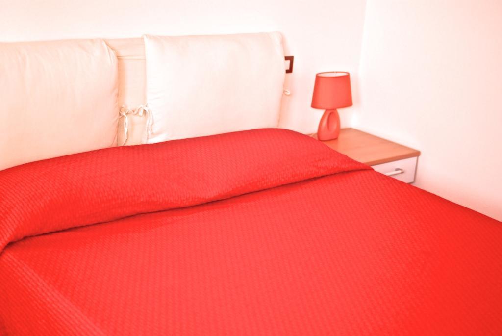 Bed and Breakfast Tanca Is Torus Teulada Habitación foto